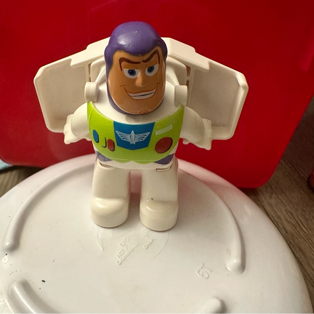 LEGO Duplo Disney Buzz Lightyear
Toystory minifigure